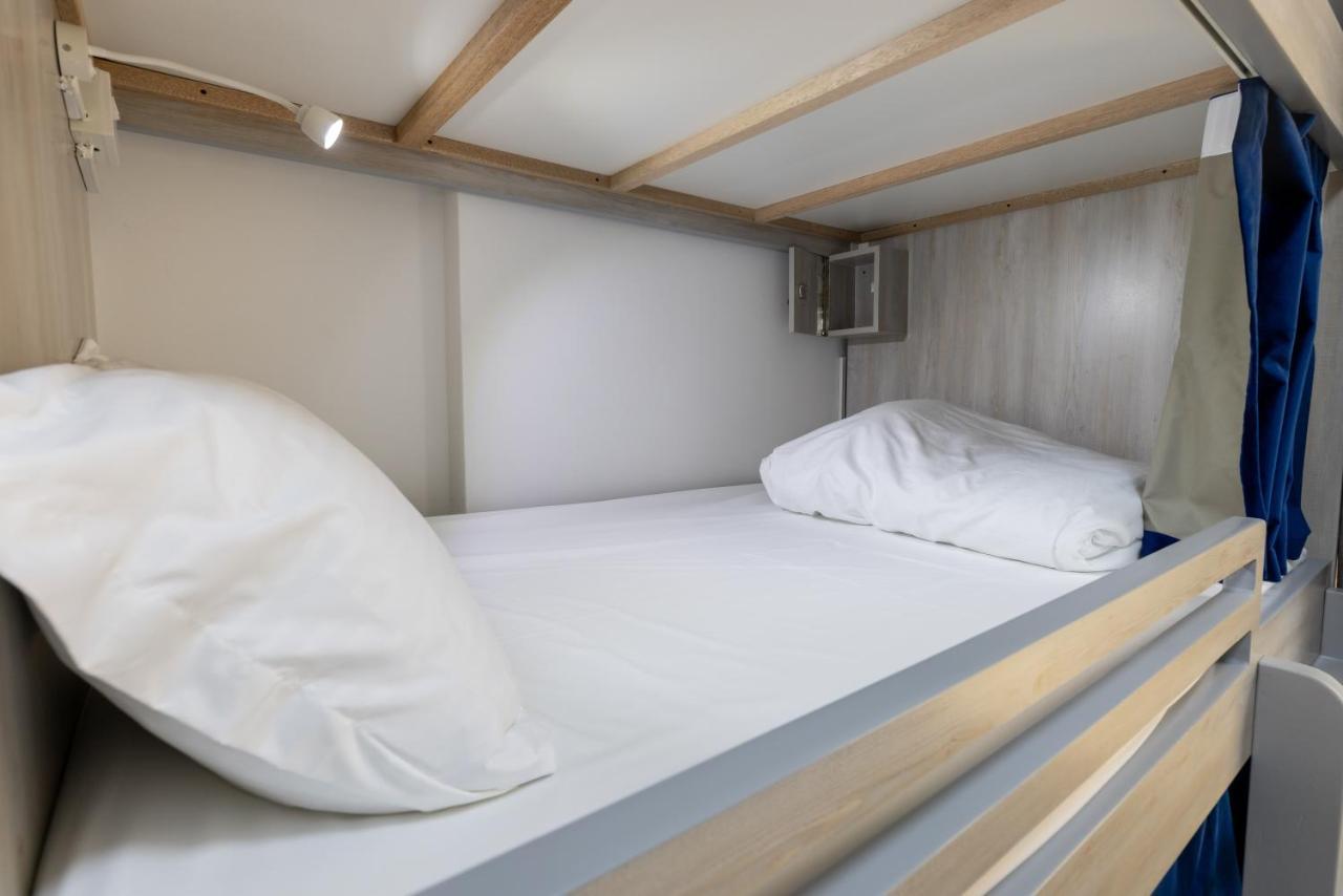 Travel Hub Premium Hostel Ντουμπάι Εξωτερικό φωτογραφία