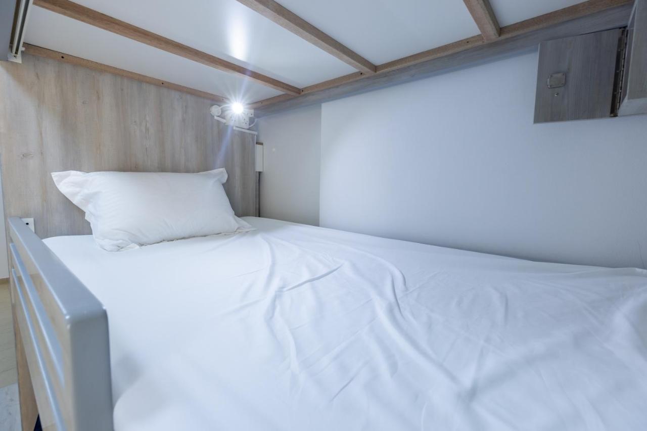 Travel Hub Premium Hostel Ντουμπάι Εξωτερικό φωτογραφία